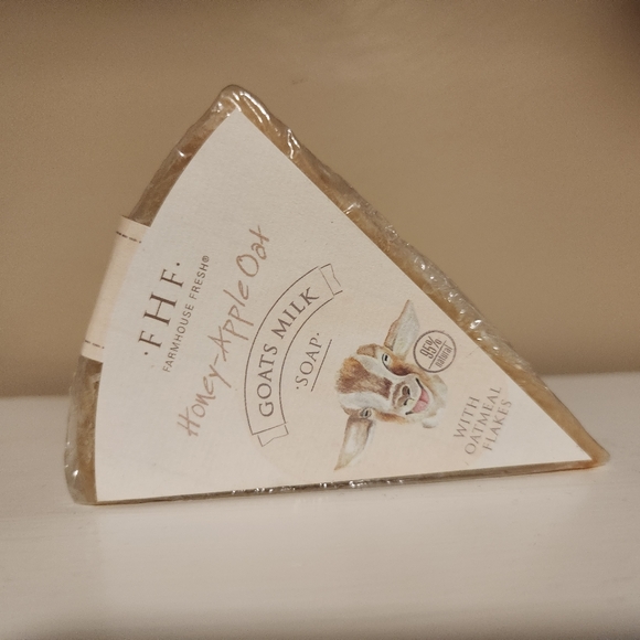 Goat's Milk Soap, Honey Apple Oat - Farmhouse Fresh - Picture 1 of 1